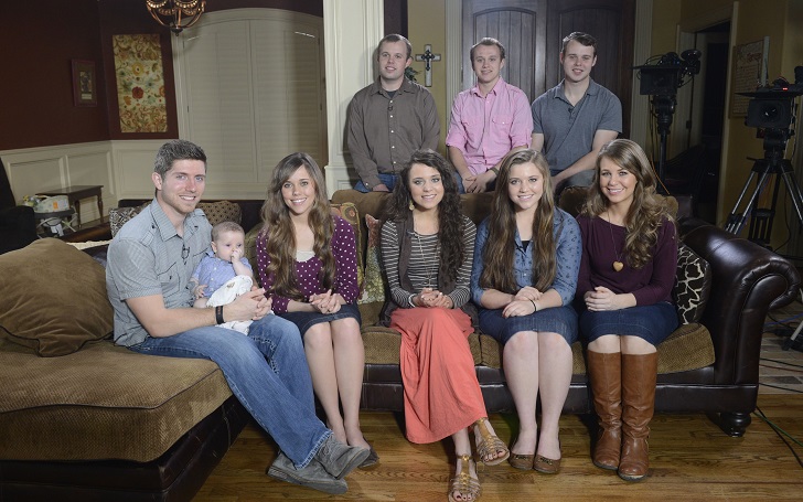 19 Kids And Counting: What Happens When A Duggar Family Member Cheats?